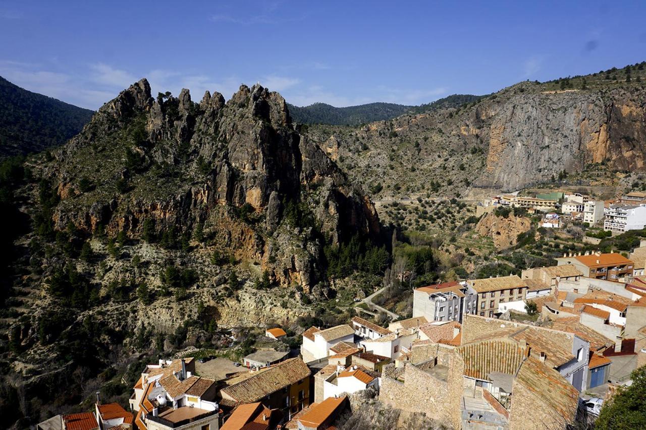 Alojamientos Rurales Entre Rocas อัยนา ภายนอก รูปภาพ